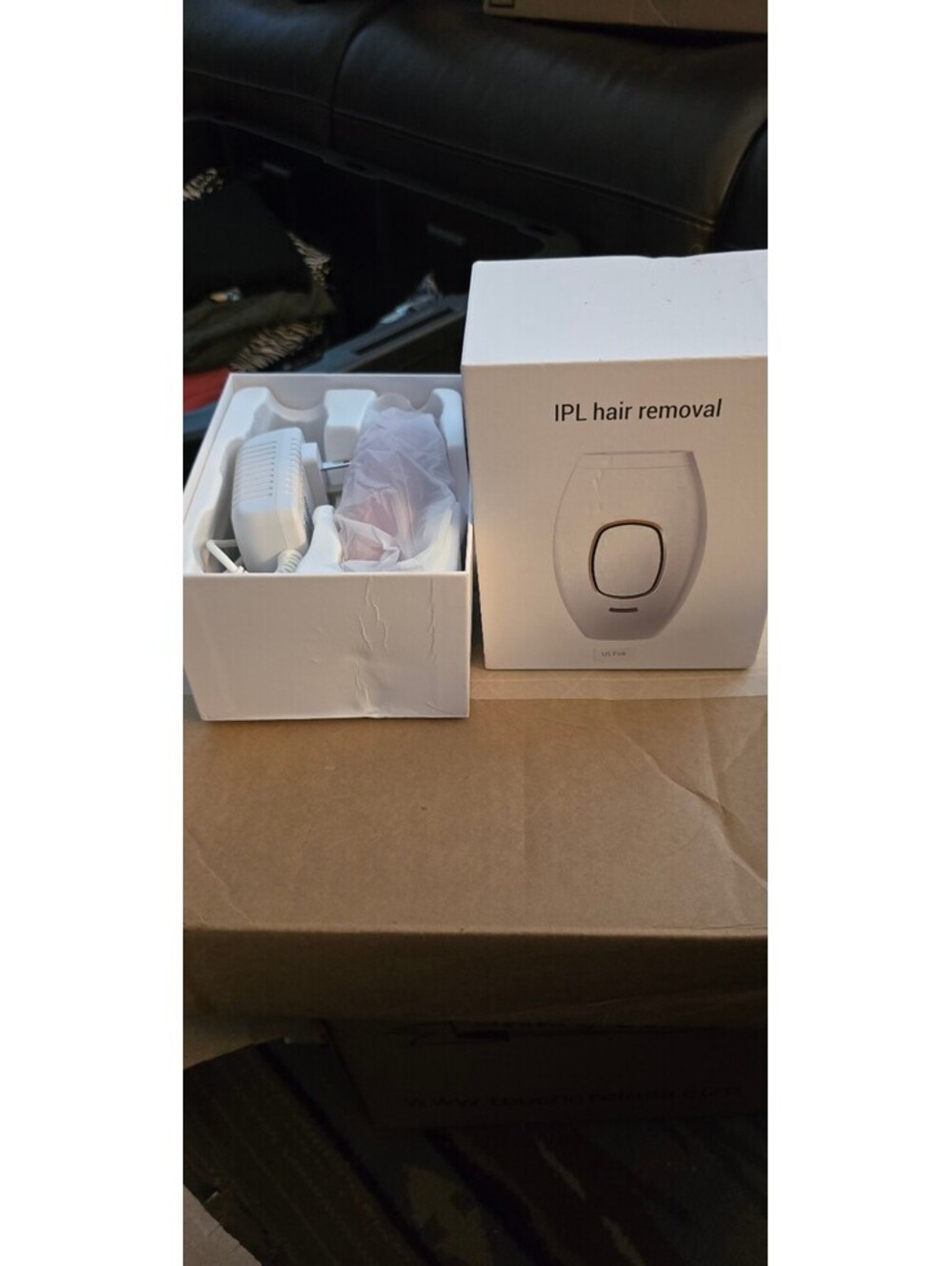 IPL Hair Removal Device with High-Grade Lamp and 5 Intensity Levels